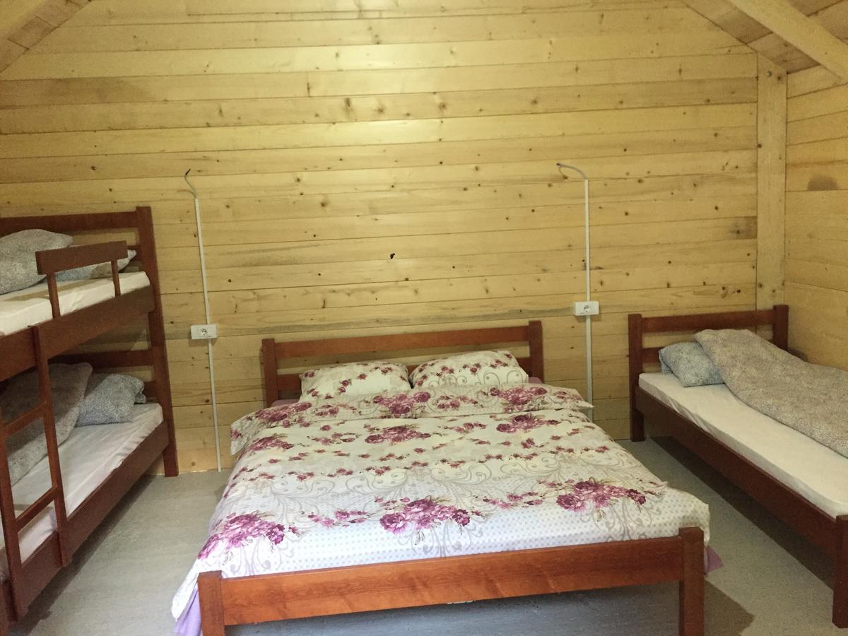 Bungalows-Oaza Vusanje Luaran gambar